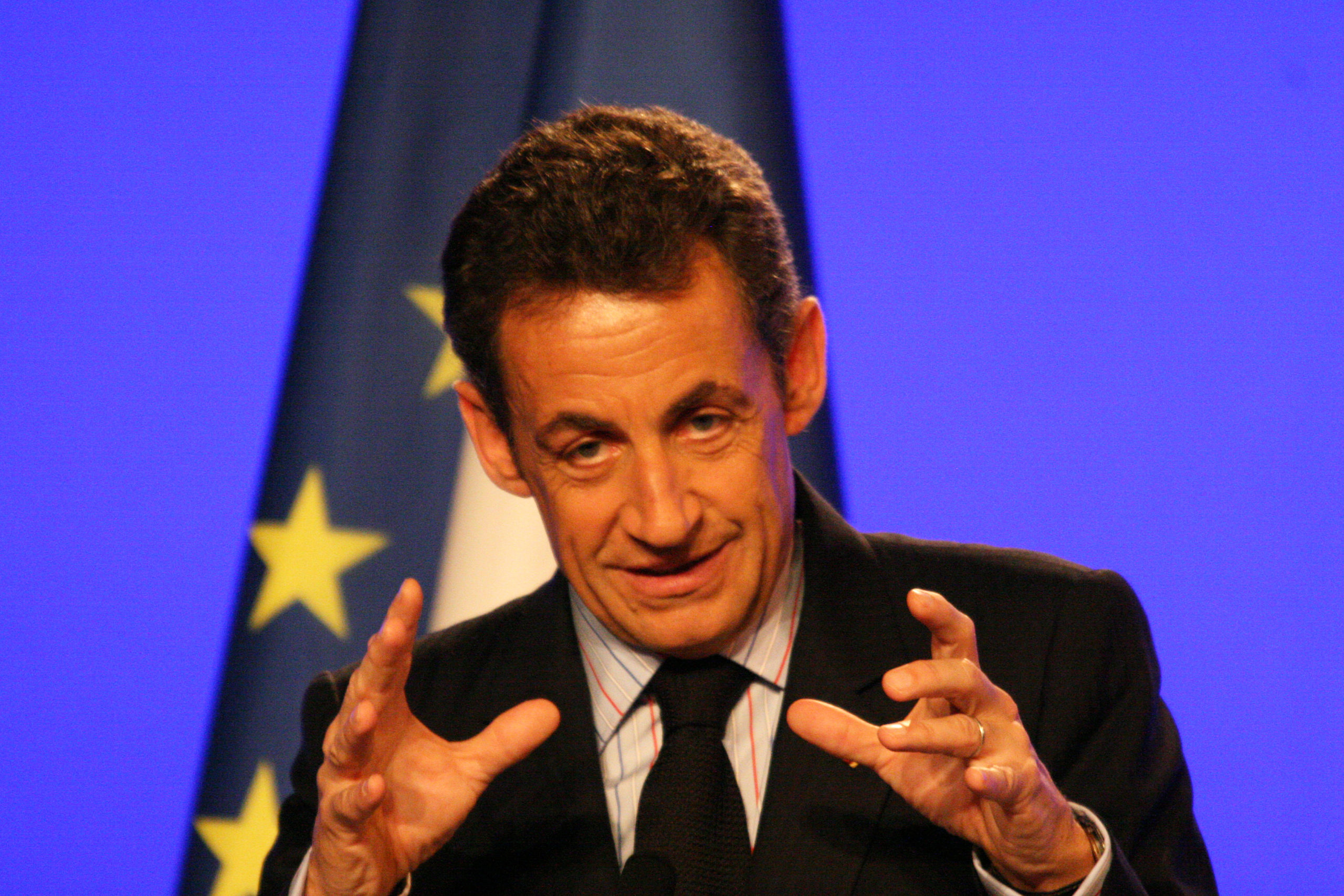 Un autre président de profil TROIS : Nicolas Sarkozy (variante α)…